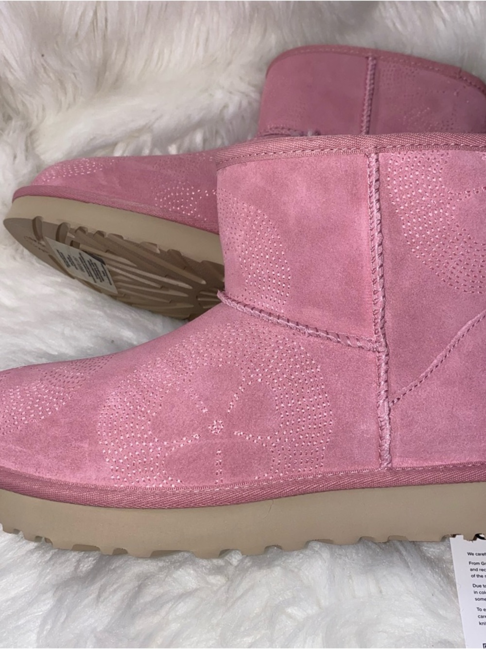 UGG 💗 Boots woman size 9 Floral  Woman classic ultra mini fleur New